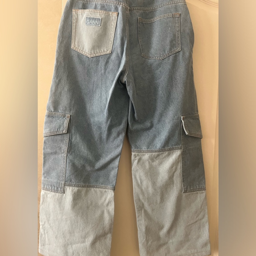 GANNI
High rise cotton denim cargo jeans - Picture 6 of 13